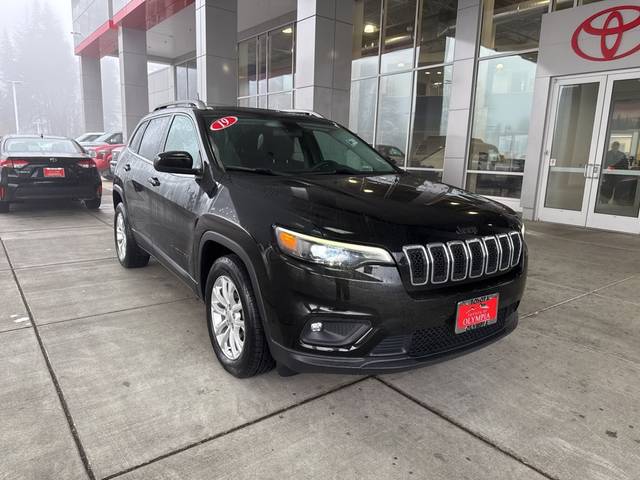 2019 Jeep Cherokee Latitude FWD photo