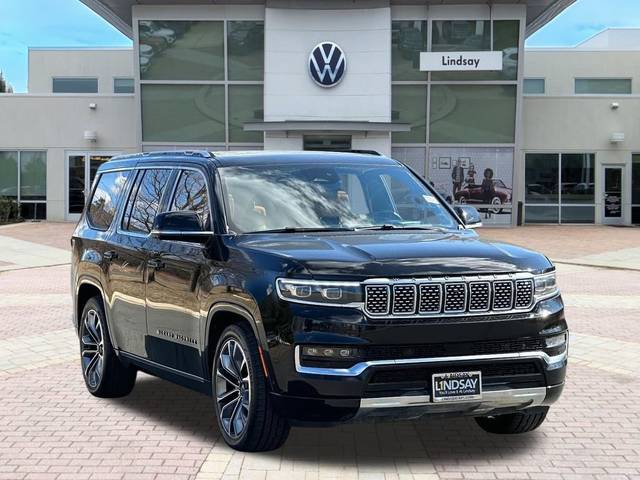 2022 Jeep Grand Wagoneer Series III 4WD photo