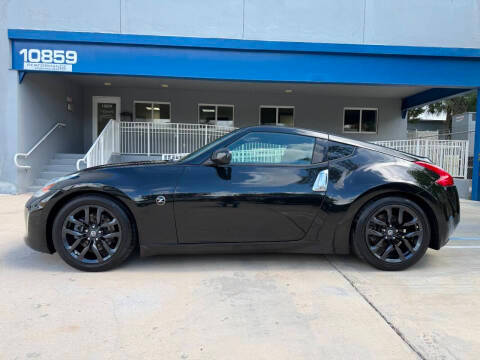2015 Nissan 370Z  RWD photo