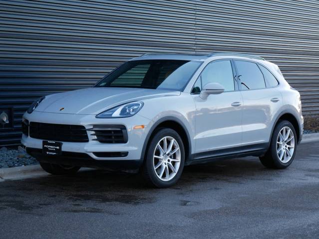 2022 Porsche Cayenne  AWD photo