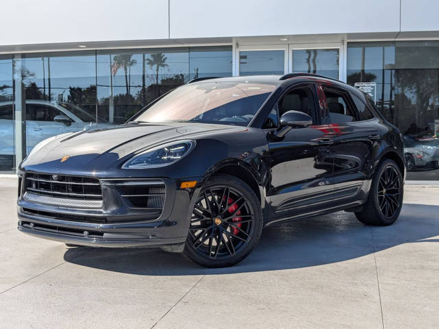 2023 Porsche Macan GTS AWD photo