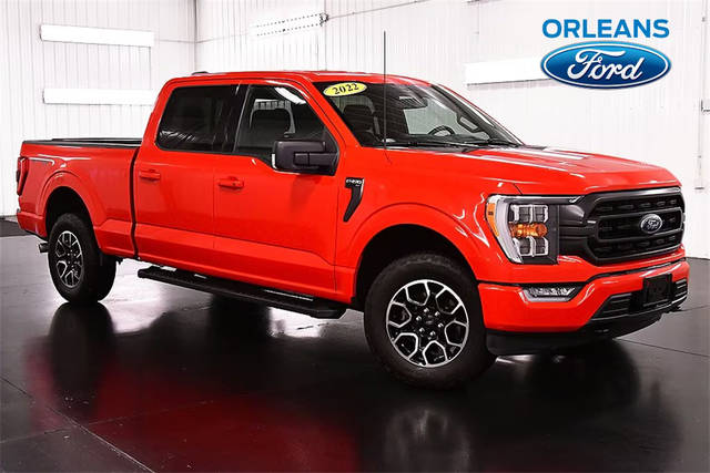 2022 Ford  XLT 4WD photo