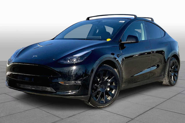 2023 Tesla Model Y  AWD photo