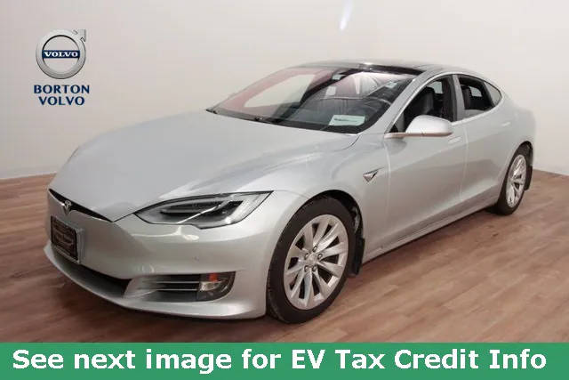 2017 Tesla Model S 60D AWD photo