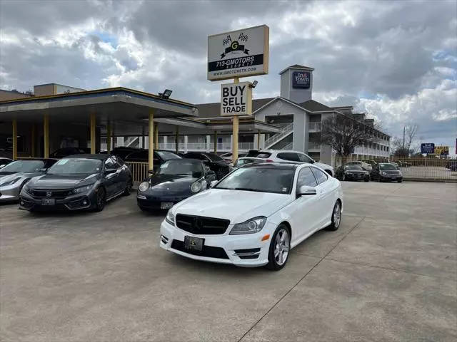 2015 Mercedes-Benz C-Class C 250 RWD photo