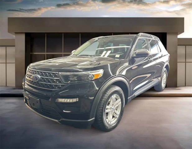 2023 Ford Explorer XLT 4WD photo