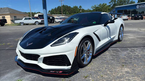 2015 Chevrolet Corvette 2LT RWD photo