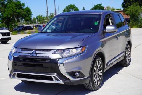 2019 Mitsubishi Outlander  FWD photo