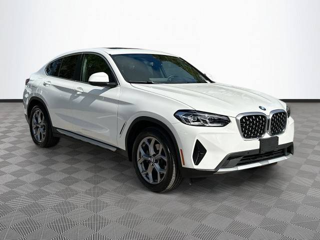 2023 BMW X4 xDrive30i AWD photo