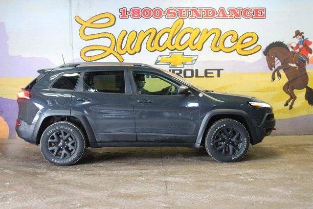 2016 Jeep Cherokee Trailhawk 4WD photo