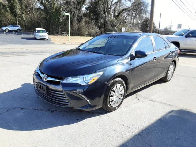 2015 Toyota Camry LE FWD photo