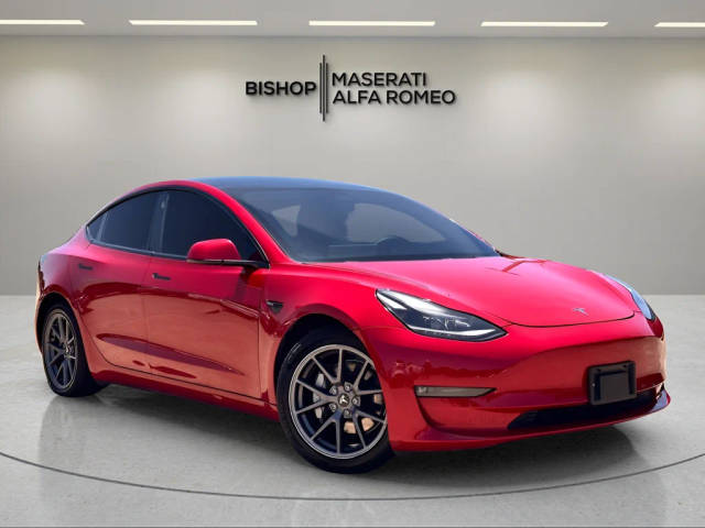2022 Tesla Model 3 Long Range AWD photo