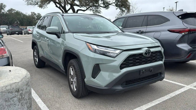 2023 Toyota RAV4 XLE FWD photo