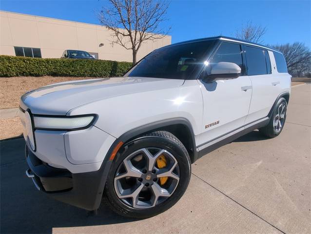 2023 Rivian R1S Adventure AWD photo