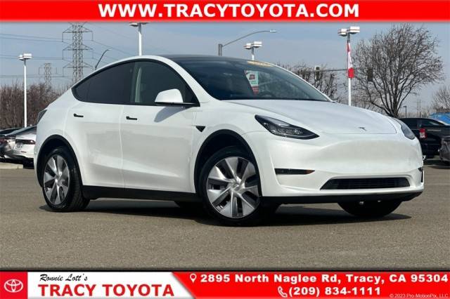 2023 Tesla Model Y Long Range AWD photo