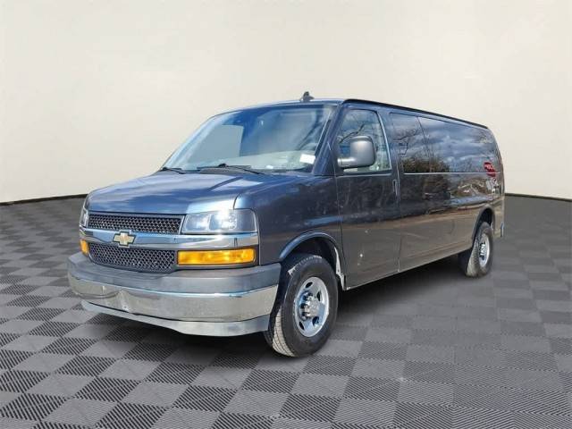 2020 Chevrolet Express LT RWD photo