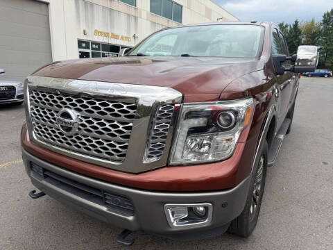 2016 Nissan Titan XD Platinum Reserve 4WD photo