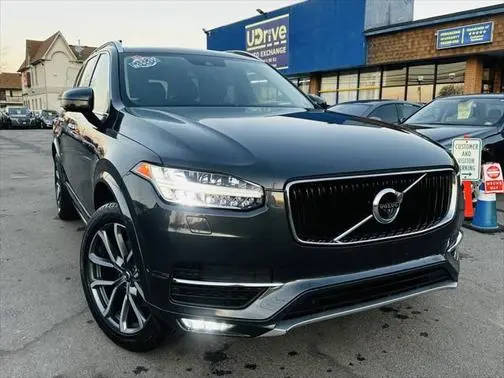 2017 Volvo XC90 Momentum AWD photo