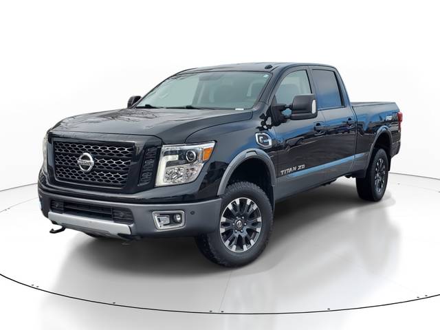 2016 Nissan Titan XD PRO-4X 4WD photo