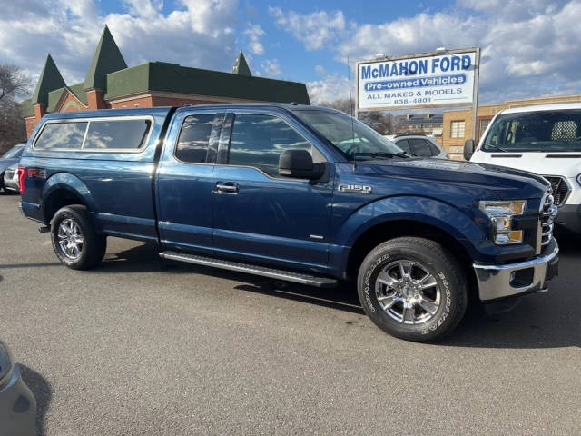 2016 Ford F-150 Lariat 4WD photo