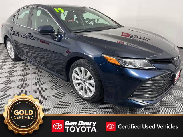 2019 Toyota Camry L FWD photo