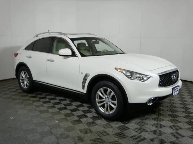 2017 Infiniti QX70  AWD photo