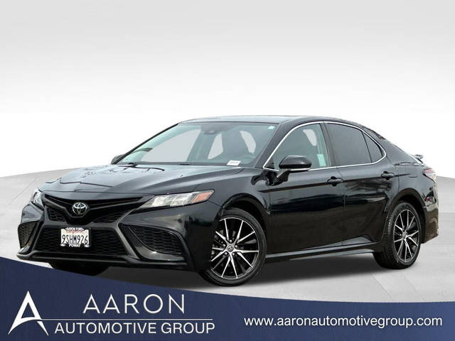 2022 Toyota Camry SE FWD photo