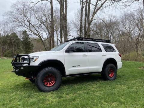 2018 Toyota Sequoia TRD Sport 4WD photo