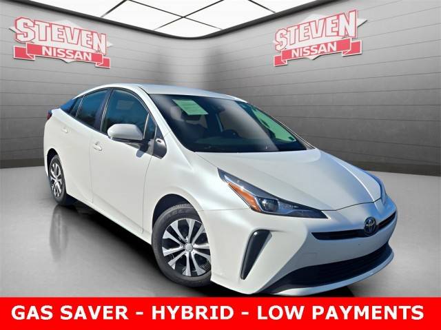 2019 Toyota Prius L Eco FWD photo