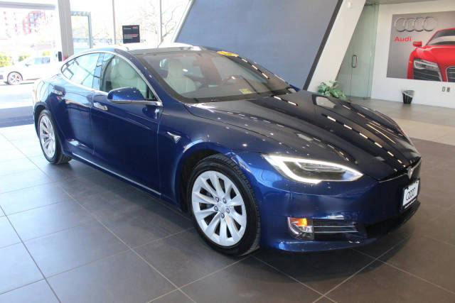 2017 Tesla Model S 60D AWD photo