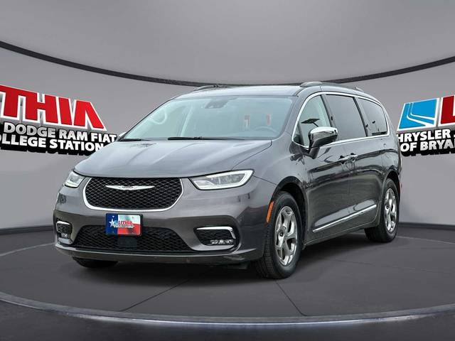 2022 Chrysler Pacifica Minivan Limited FWD photo