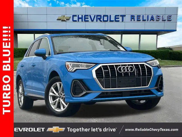 2023 Audi Q3 S line Premium AWD photo