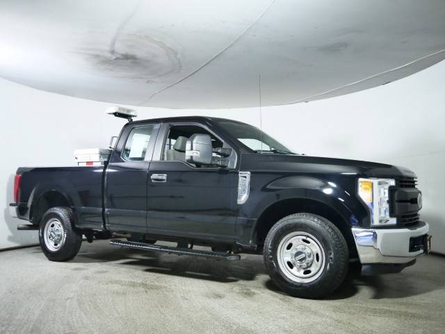 2017 Ford F-250 Super Duty XL RWD photo