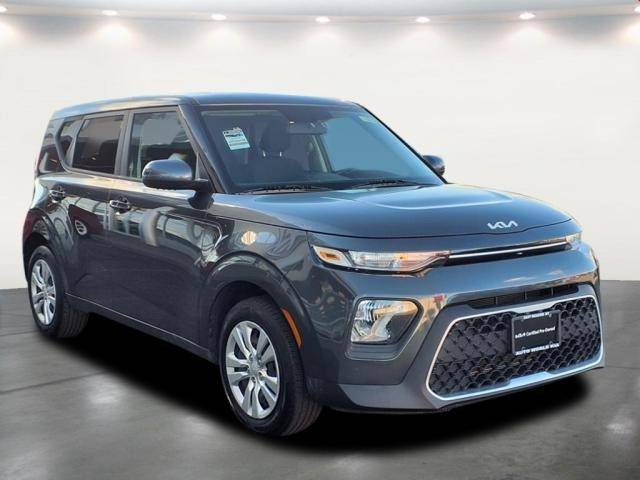 2022 Kia Soul LX FWD photo