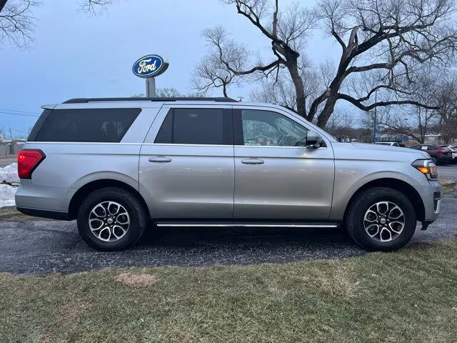 2022 Ford Expedition Max XLT 4WD photo