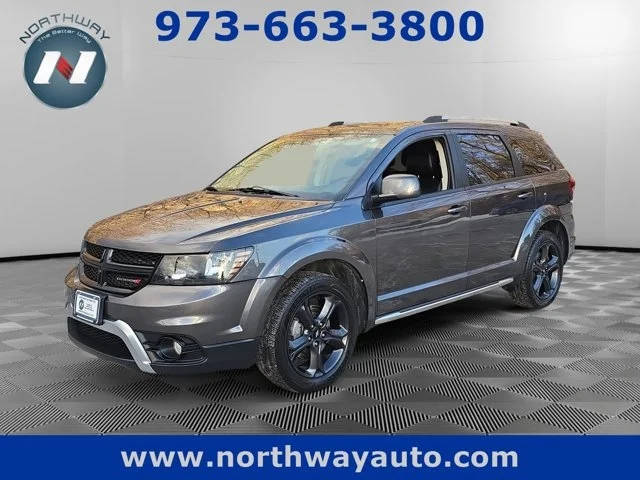 2020 Dodge Journey Crossroad FWD photo