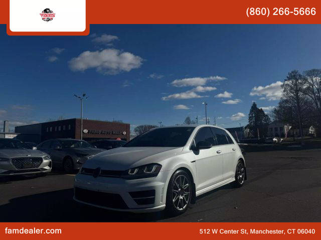 2017 Volkswagen Golf R  AWD photo