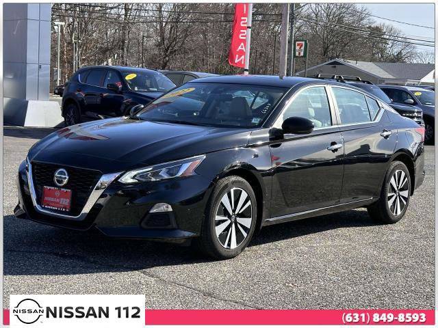 2022 Nissan Altima 2.5 SV AWD photo