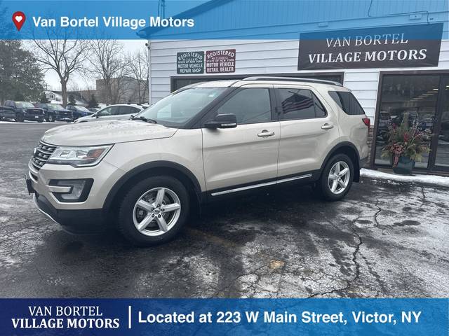 2017 Ford Explorer XLT 4WD photo