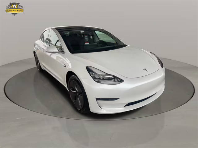 2019 Tesla Model 3 Standard Range Plus RWD photo