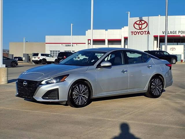 2023 Nissan Altima 2.5 SV FWD photo