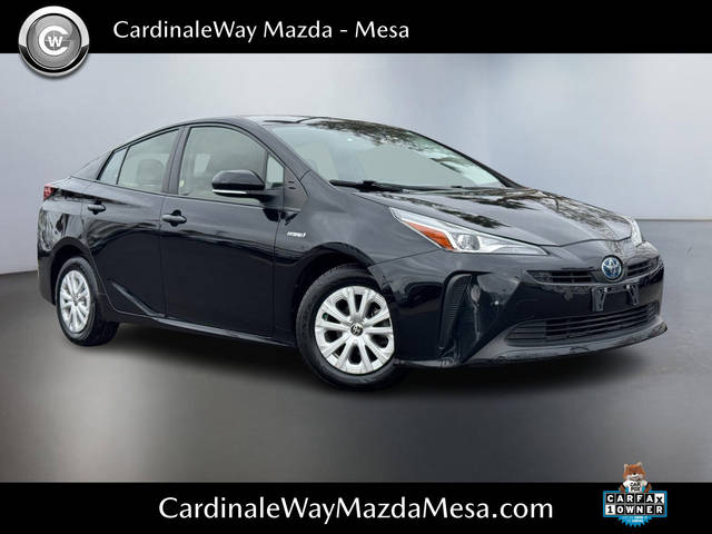 2021 Toyota Prius LE FWD photo