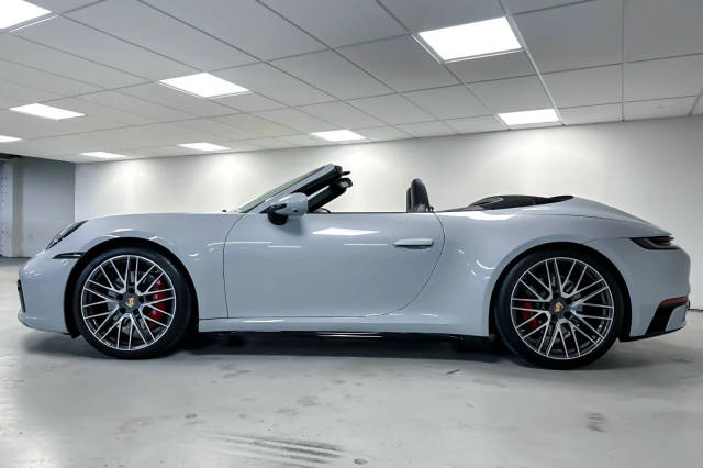 2023 Porsche 911 Carrera 4S AWD photo