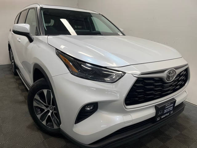 2022 Toyota Highlander XLE AWD photo