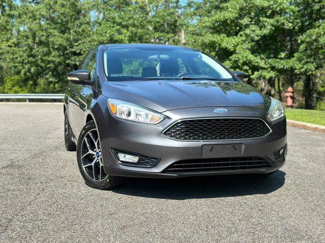 2015 Ford Focus SE FWD photo