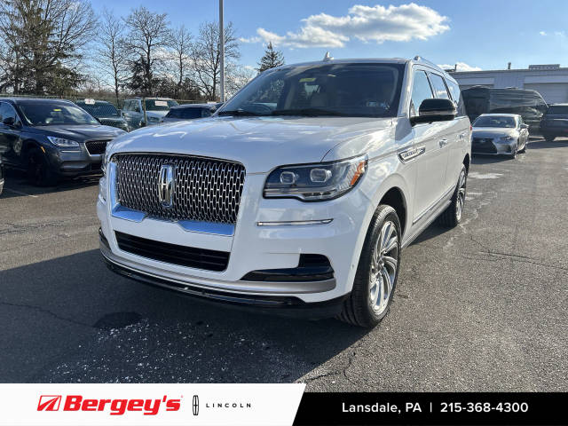 2022 Lincoln Navigator Reserve 4WD photo