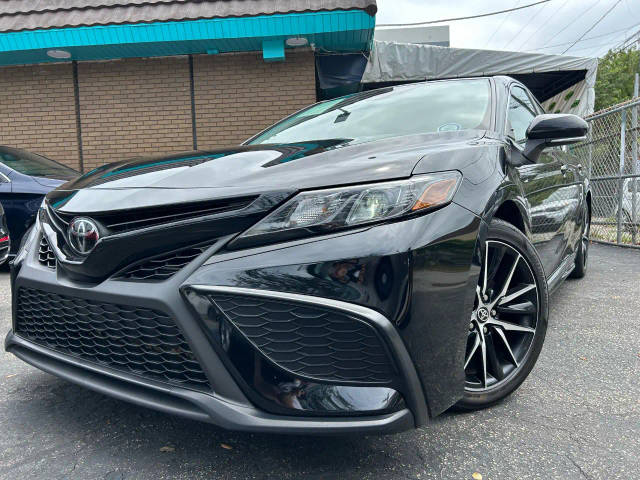 2022 Toyota Camry SE FWD photo