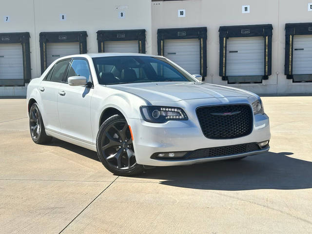 2023 Chrysler 300 300S RWD photo