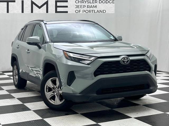 2023 Toyota RAV4 XLE AWD photo
