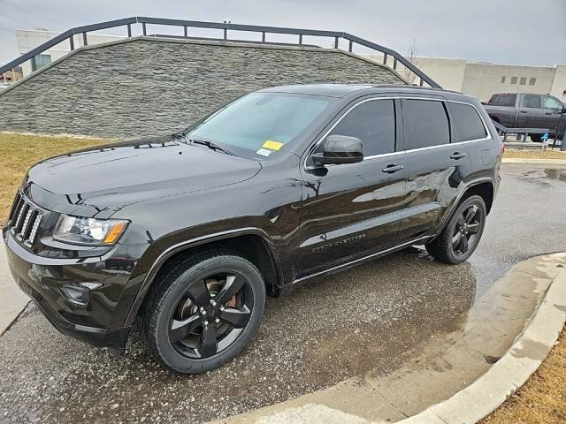 2015 Jeep Grand Cherokee Altitude 4WD photo